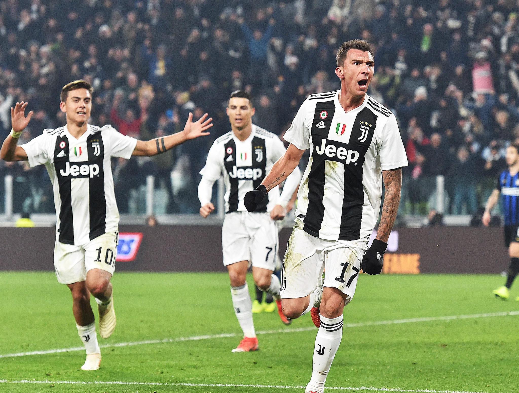 东契奇伤退，球队面临挑战（东契奇因伤退场，球队迎来考验）