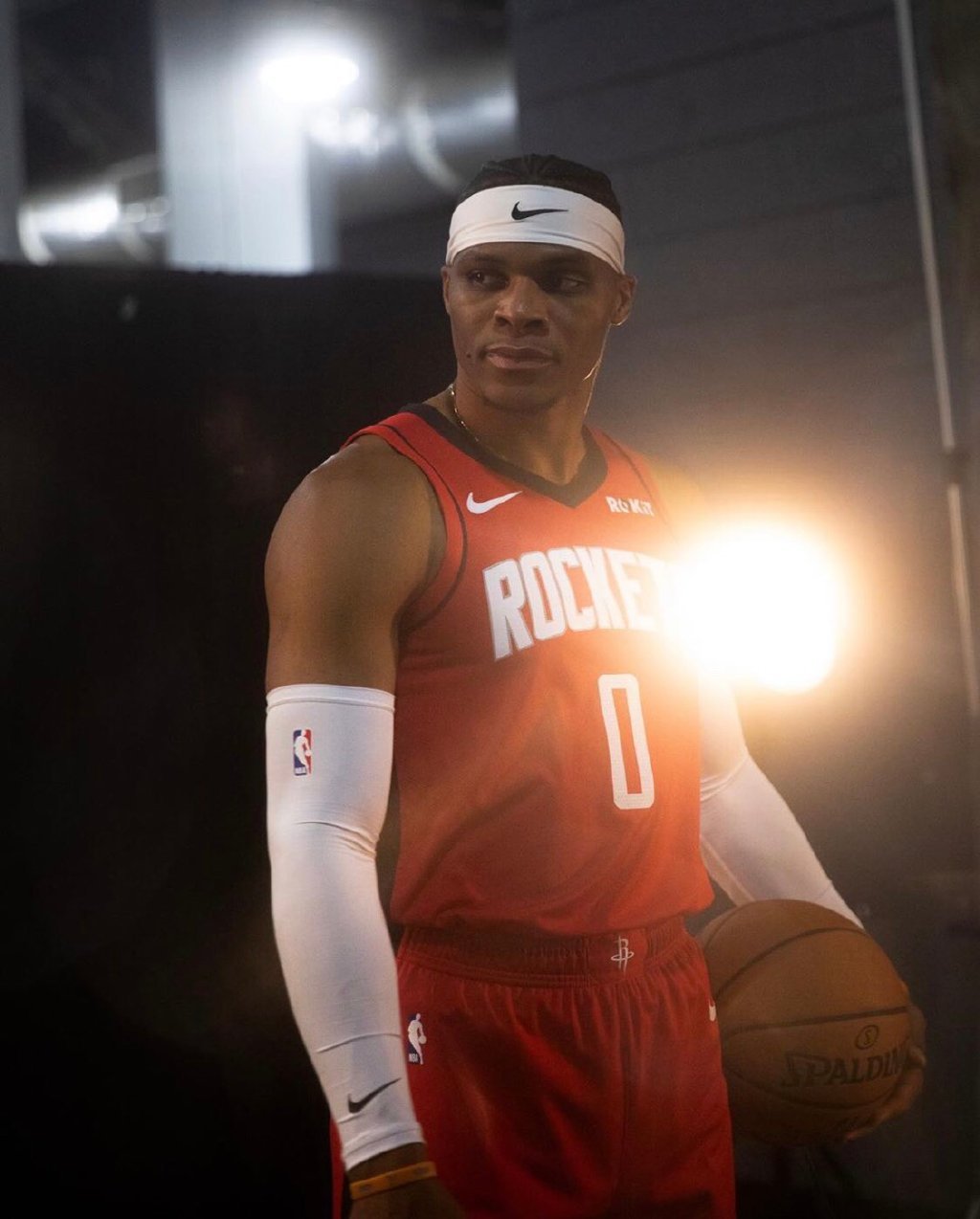 外媒：马拉多纳的宝马i8进行拍卖，起拍价1万欧元（外媒报道：马拉多纳名下宝马i8开拍，起拍价1万欧元）