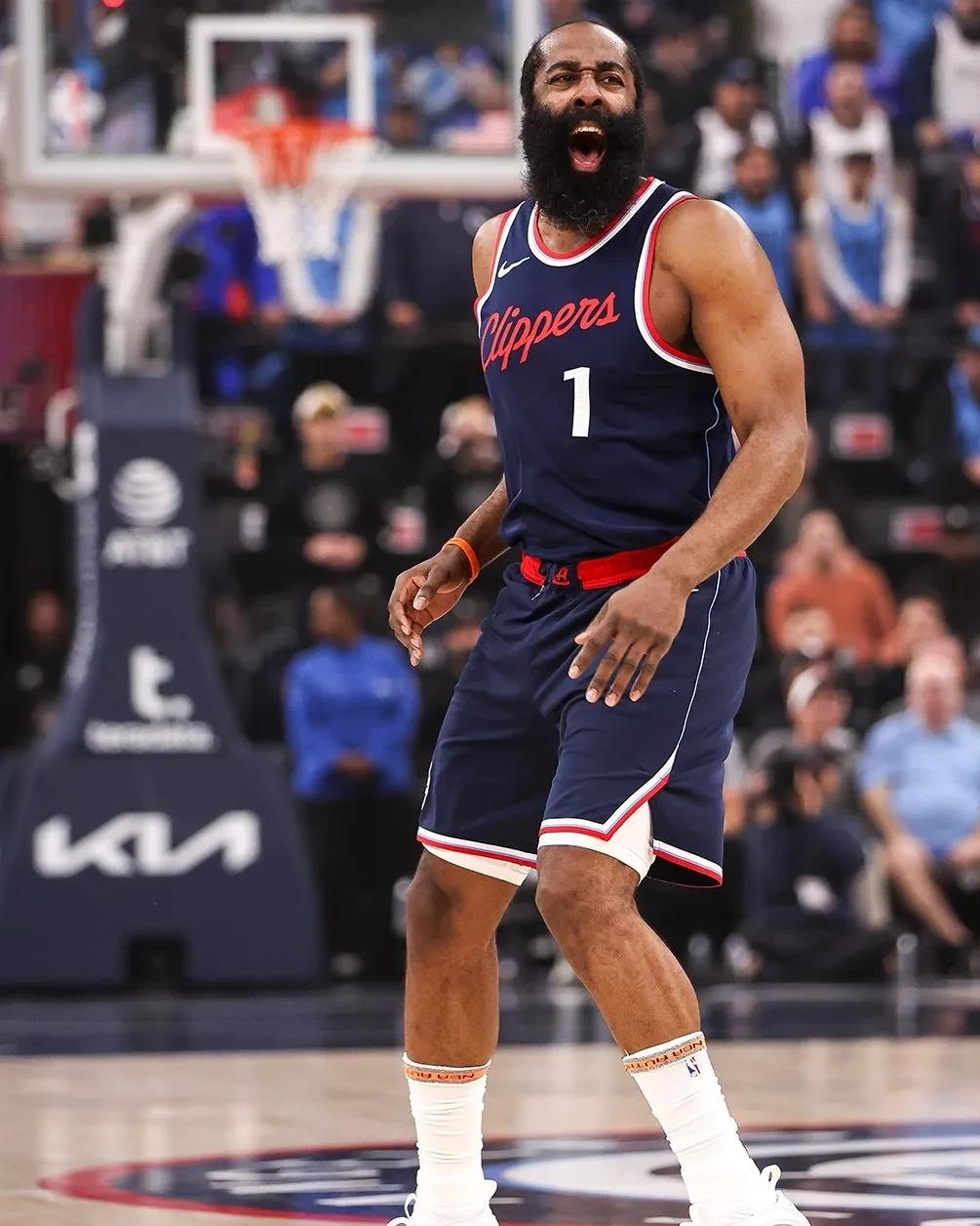 WTT总决赛：林诗栋／蒯曼1-3不敌林仲勋／申裕斌无缘决赛（林诗栋／蒯曼1-3负于林仲勋／申裕斌，WTT总决赛无缘争冠）